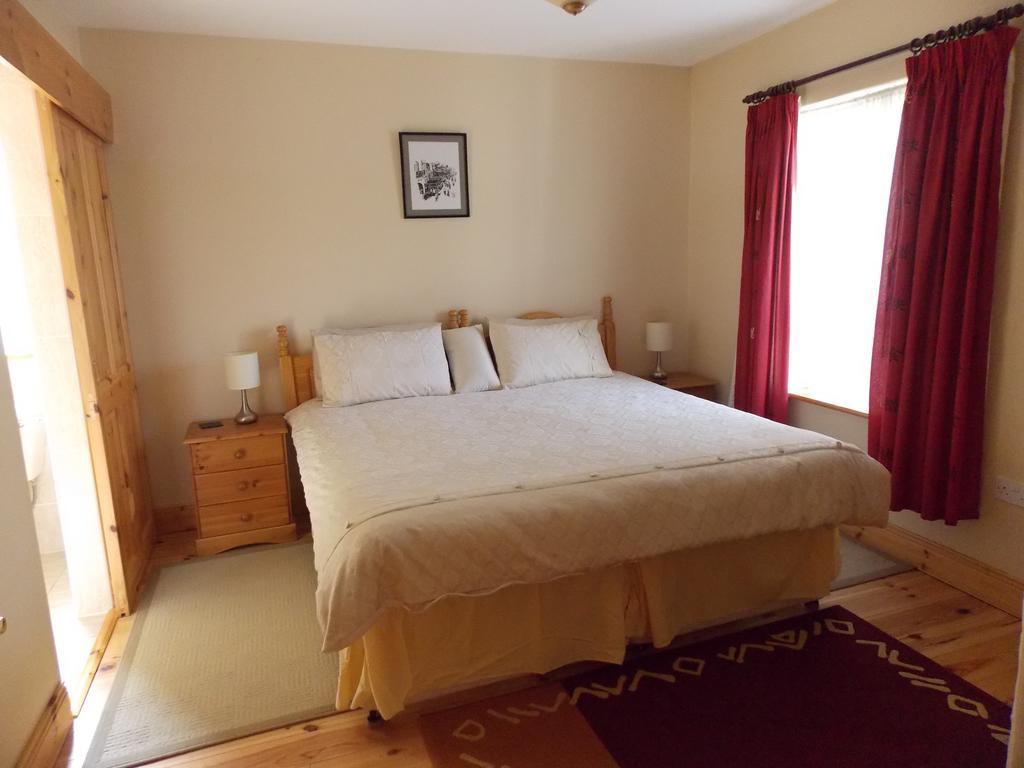 Reads Park Self - Catering Accommodation Galbally Экстерьер фото